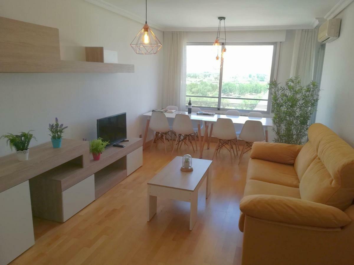 Atico Con Piscina Bellavista Apartment Tudela Bagian luar foto